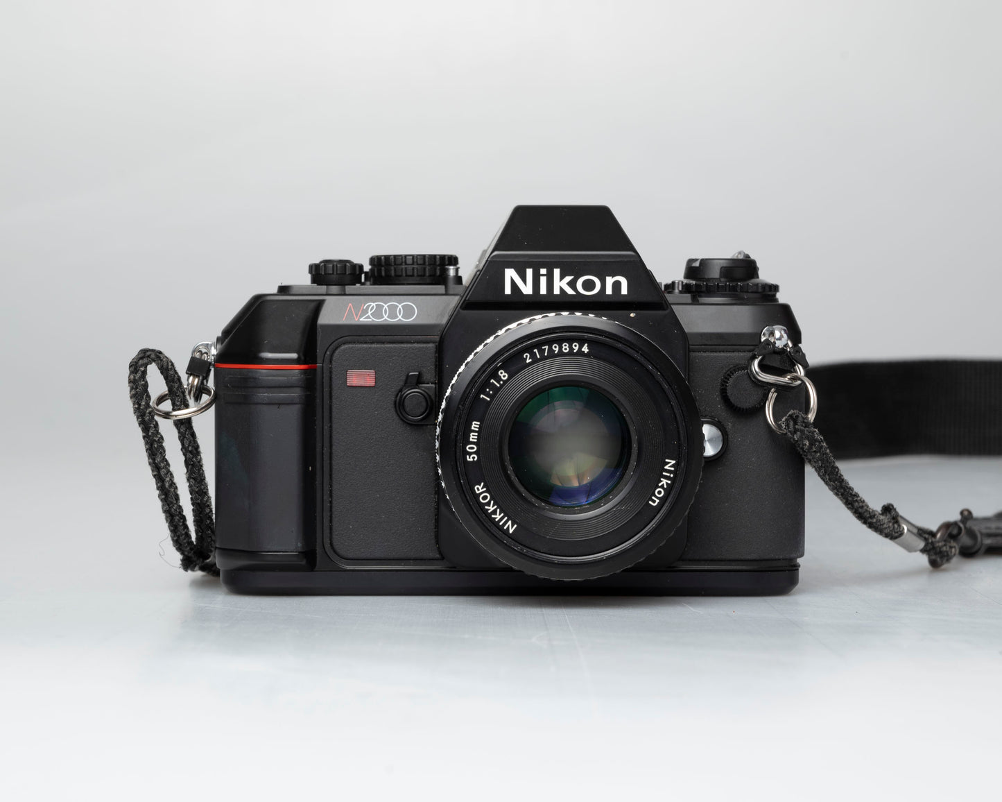 Nikon N2000 35mm film SLR w/ Nikkor 50mm f1.8 lens + case (serial 2926038) | film🎞tested