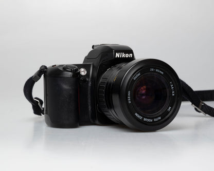 Nikon N65 35mm film SLR w/ AF Vivitar 28-80mm lens (serial 2537429)