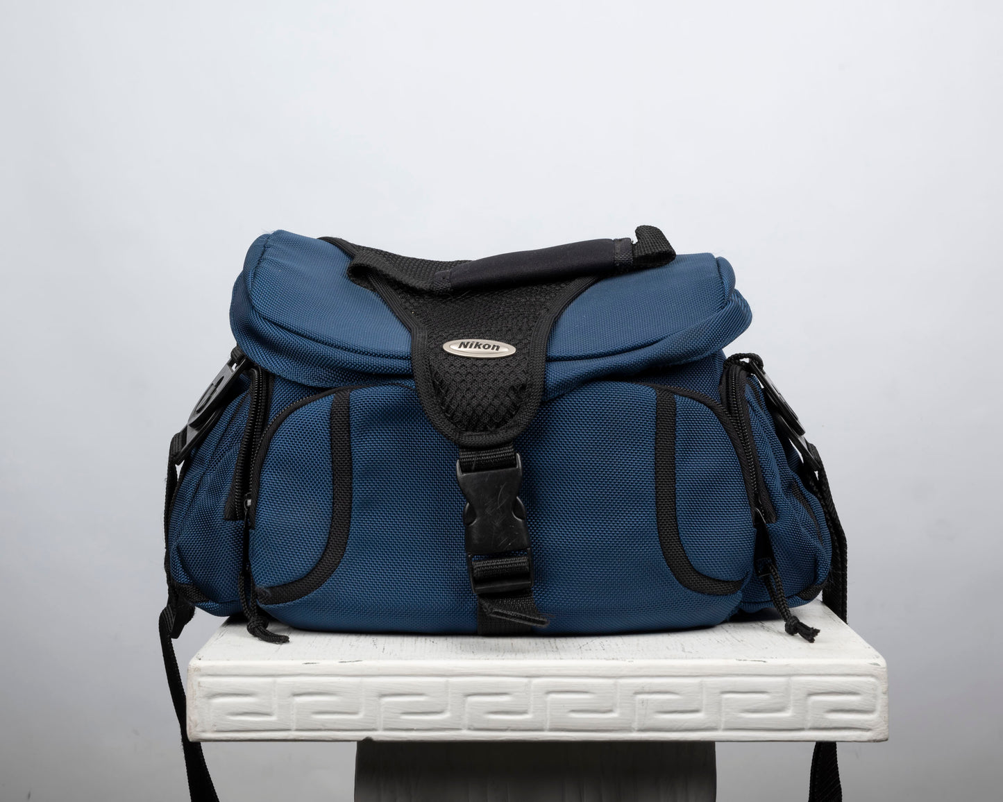 Nikon mid-sized blue and black camera bag
