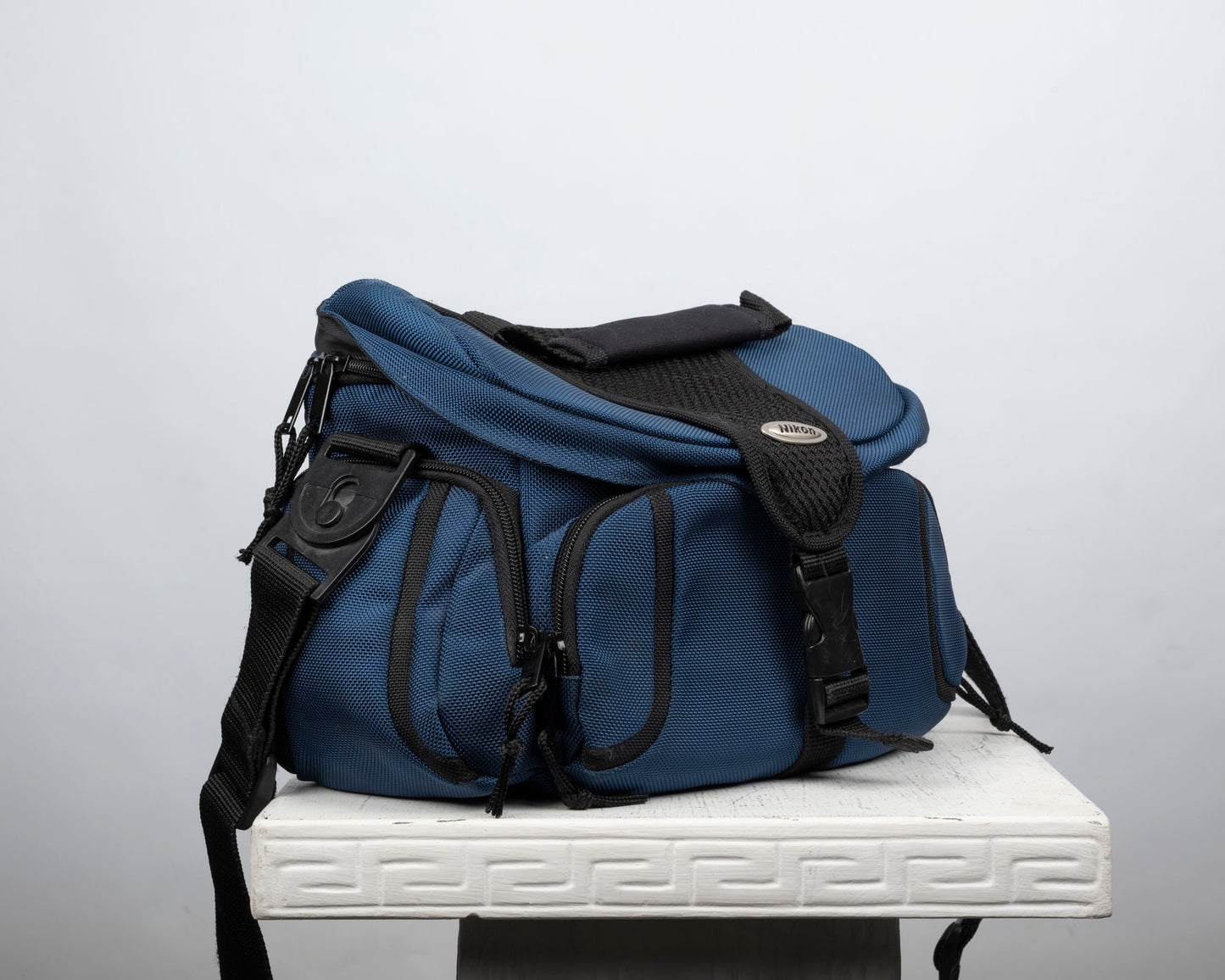 Nikon mid-sized blue and black camera bag