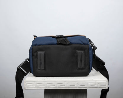 Sac photo Nikon bleu marine de taille moyenne