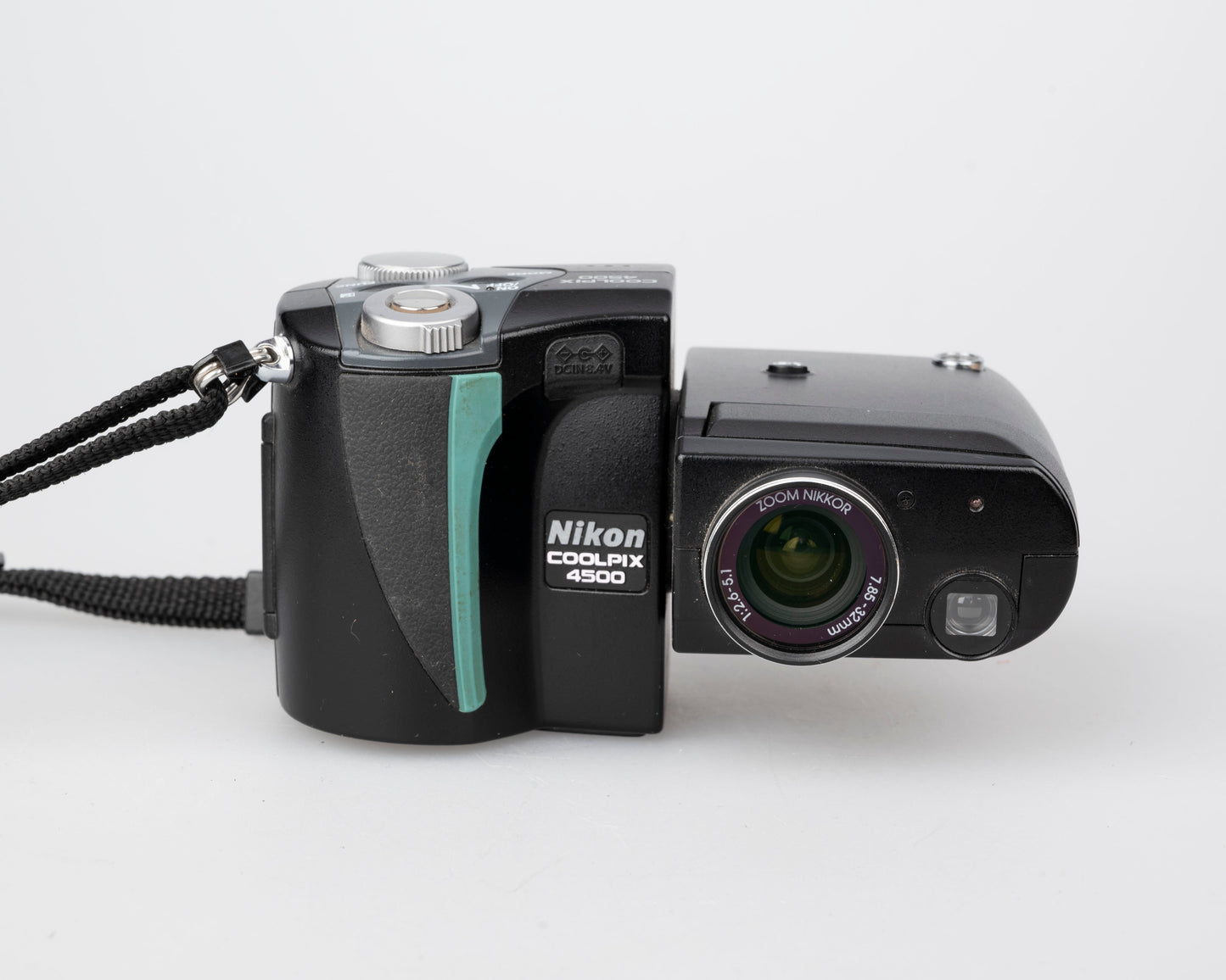 Nikon Coolpix 4500 Appareil photo numérique à capteur CCD 4MP avec carte CF 1 Go (utilise une batterie 2CR5)