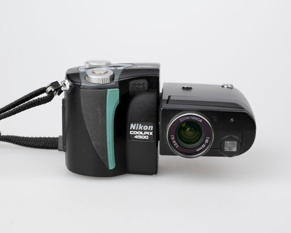 Nikon Coolpix 4500 Appareil photo numérique à capteur CCD 4MP avec carte CF 1 Go (utilise une batterie 2CR5)
