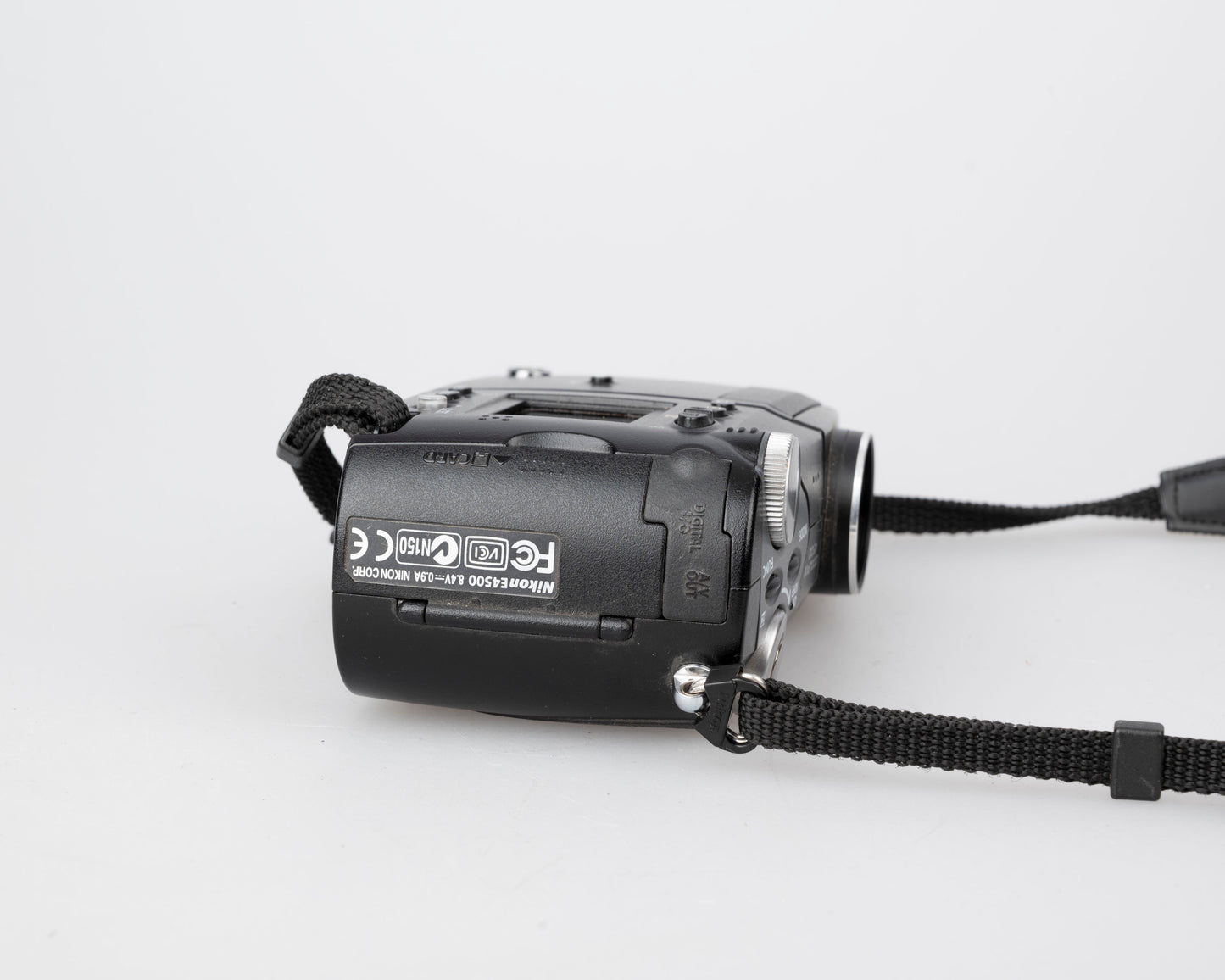 Nikon Coolpix 4500 Appareil photo numérique à capteur CCD 4MP avec carte CF 1 Go (utilise une batterie 2CR5)
