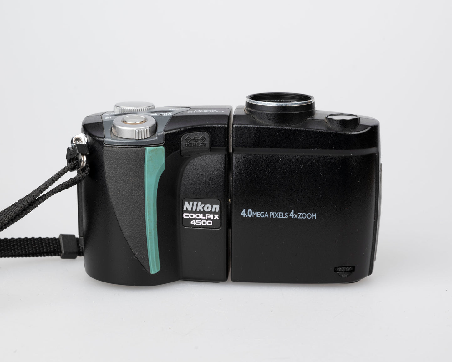 Nikon Coolpix 4500 Appareil photo numérique à capteur CCD 4MP avec carte CF 1 Go (utilise une batterie 2CR5)