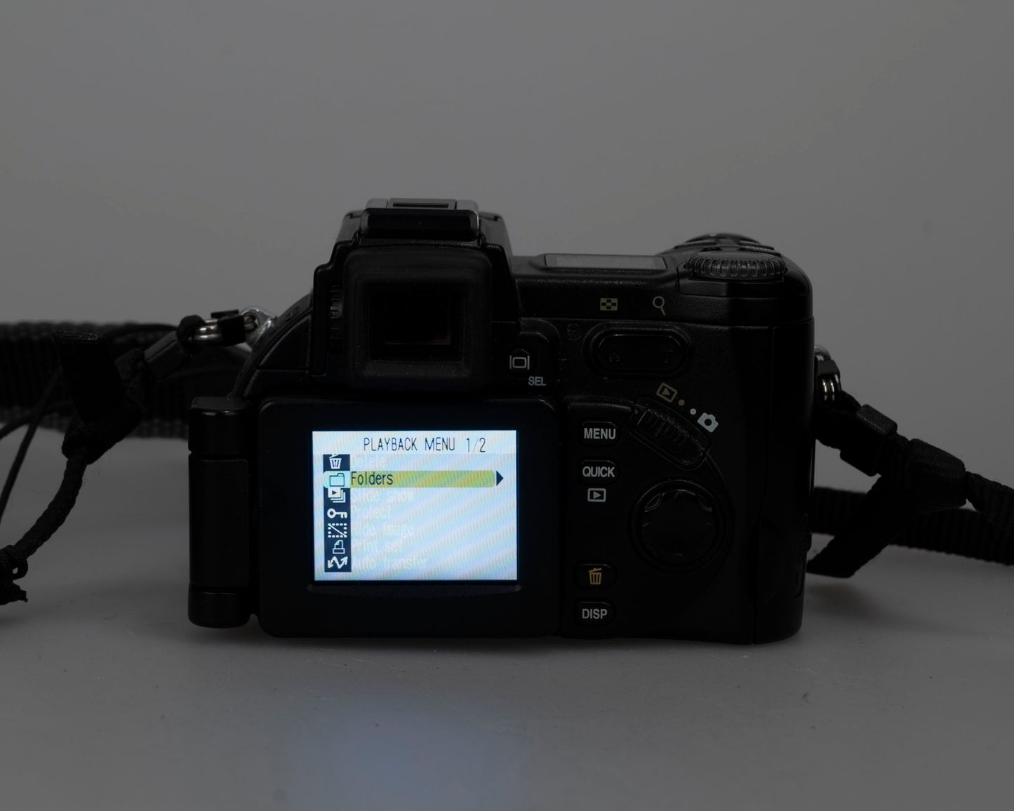 Appareil photo numérique à capteur CCD Nikon Coolpix 8700 8MP avec chargeur + batterie + carte CF 512 Mo