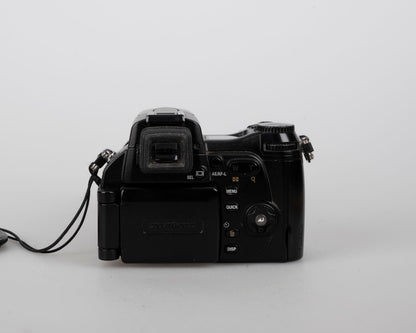 Nikon Coolpix 8800 8MP CCD sensor digicam w/ charger + battery + 256MB CF card
