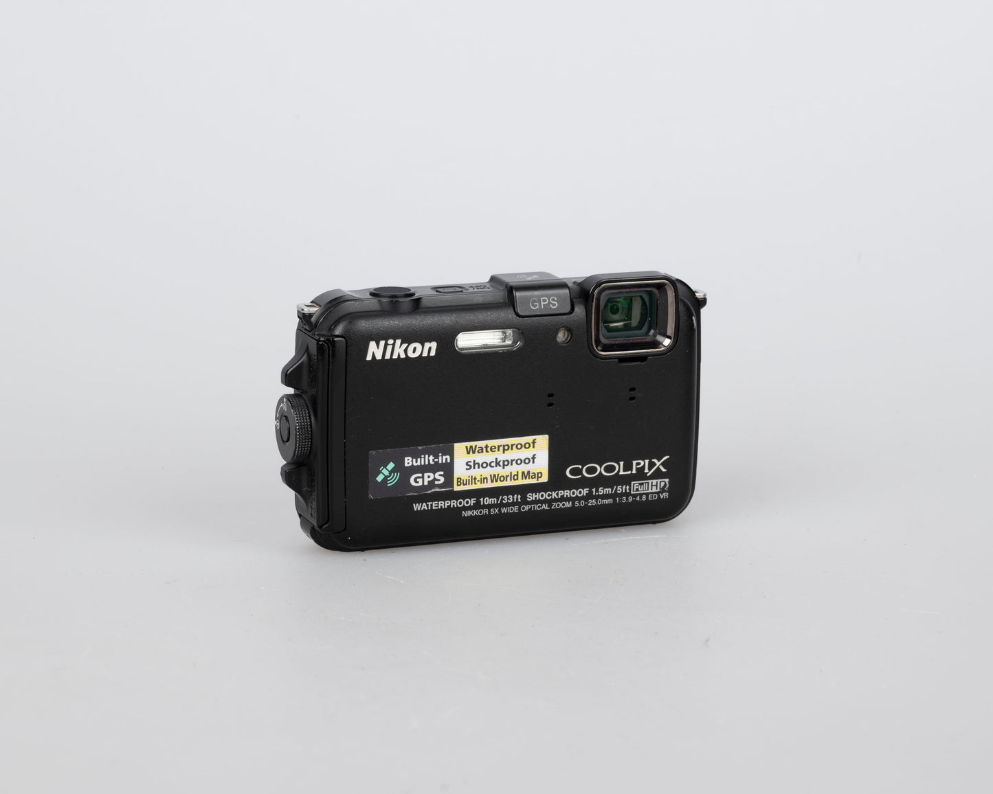 Appareil photo numérique robuste Nikon Coolpix AW100 16 MP avec carte SD de 8 Go + batterie + chargeur