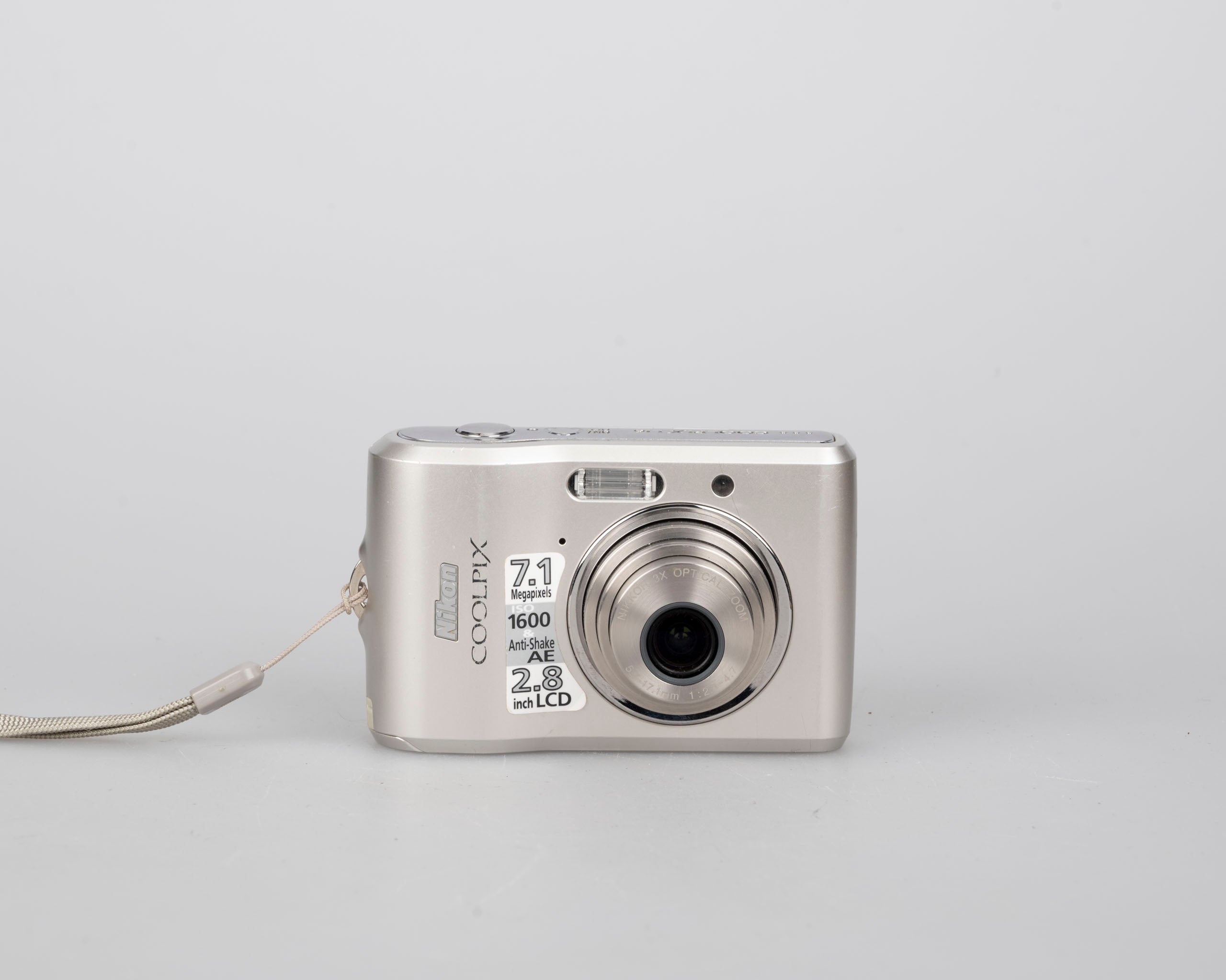Nikon Coolpix L16 7.1 MP CCD sensor digicam w/ 1GB SD card +