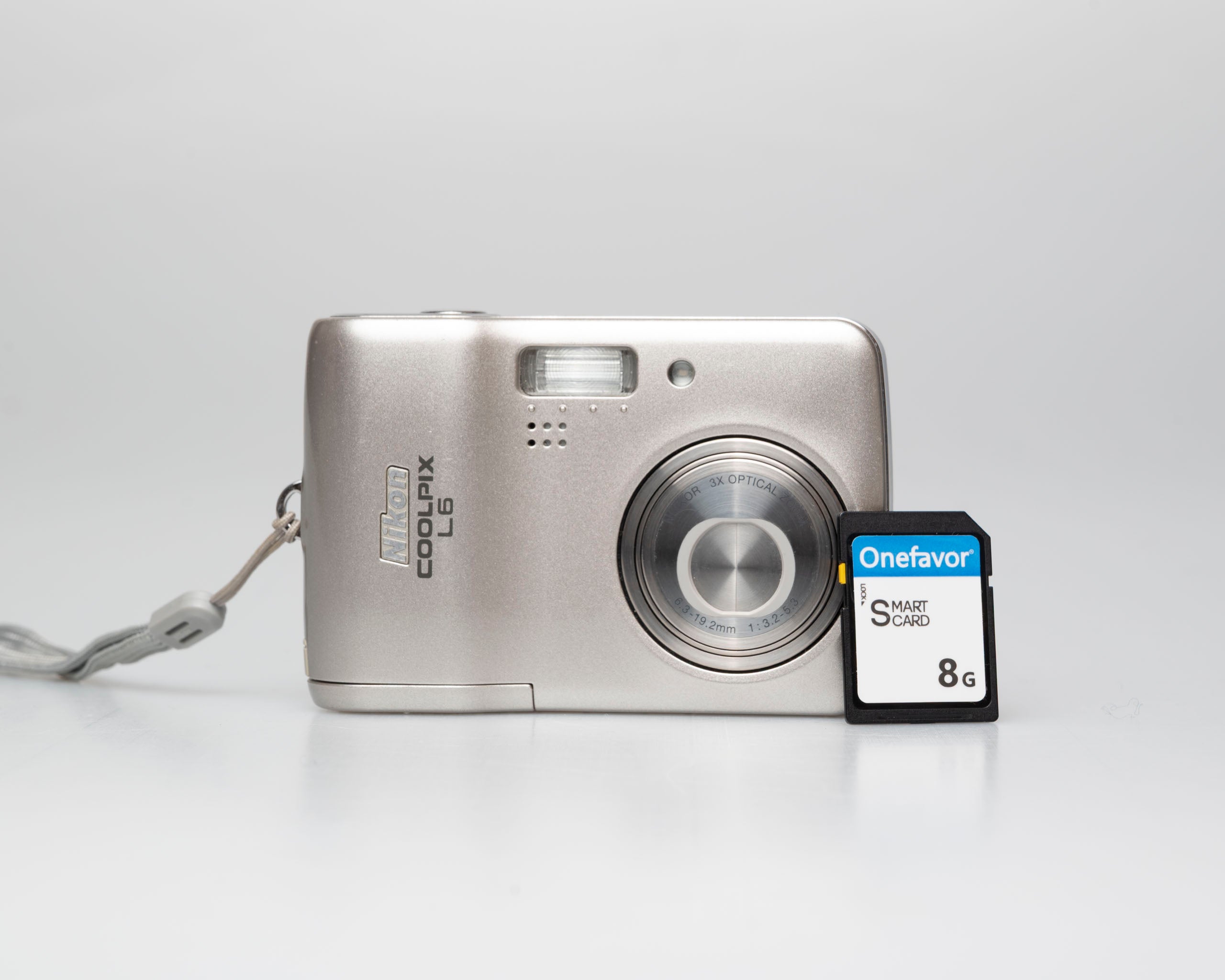 Nikon Coolpix L6 6-megapixel digicam w/8GB SD card – New Wave Pool
