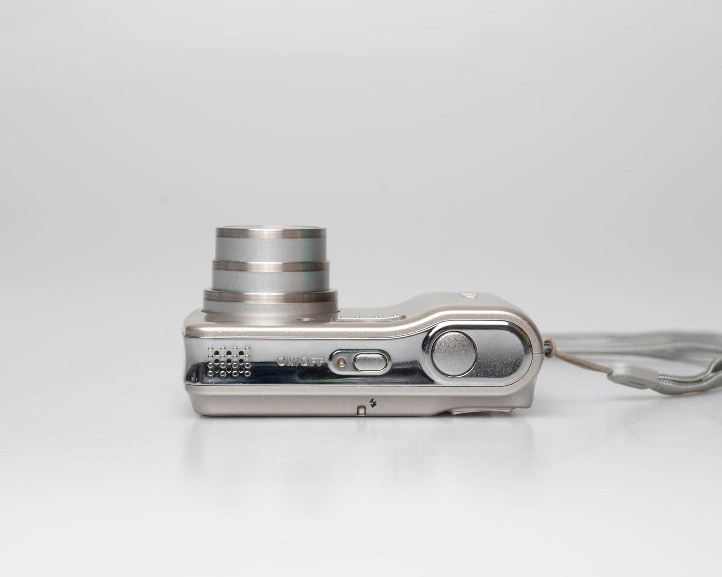 Appareil photo numérique Nikon Coolpix L6 de 6 mégapixels avec carte SD de 8 Go