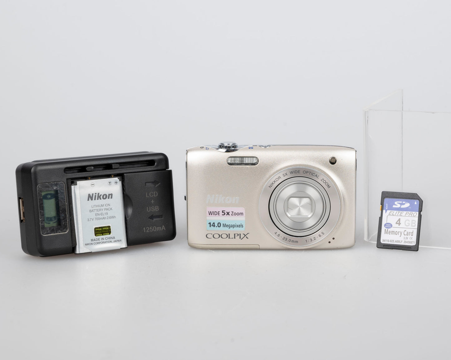 Nikon Coolpix S3100 14MP digicam w/ 4GB SD card + battery + charger