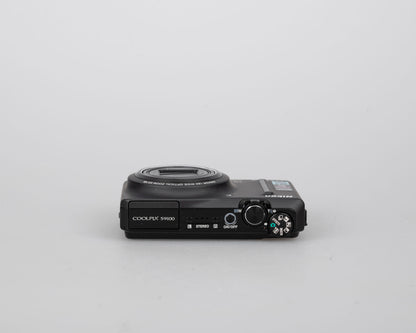 Appareil photo numérique Nikon Coolpix S9100 12,1 MP avec batterie + câble de charge USB (utilise des cartes SD)