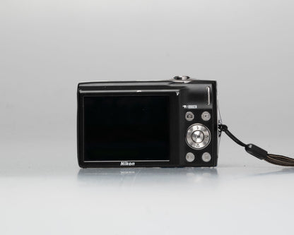 Appareil photo numérique Nikon Coolpix S3000 12MP avec carte SD 4 Go + batterie + chargeur + étui (série 52016559)