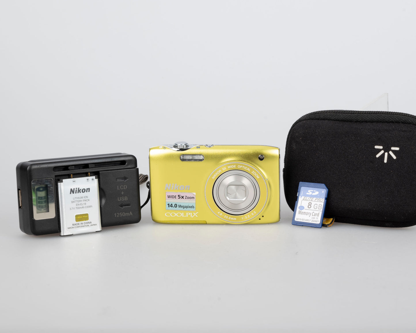 Appareil photo numérique Nikon Coolpix S3100 14MP avec carte SD 8 Go + batterie + chargeur (jaune-vert)