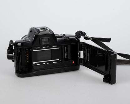 Nikon F-401X reflex argentique 35 mm avec objectif AF Nikkor 35-70 mm (série 2310817)