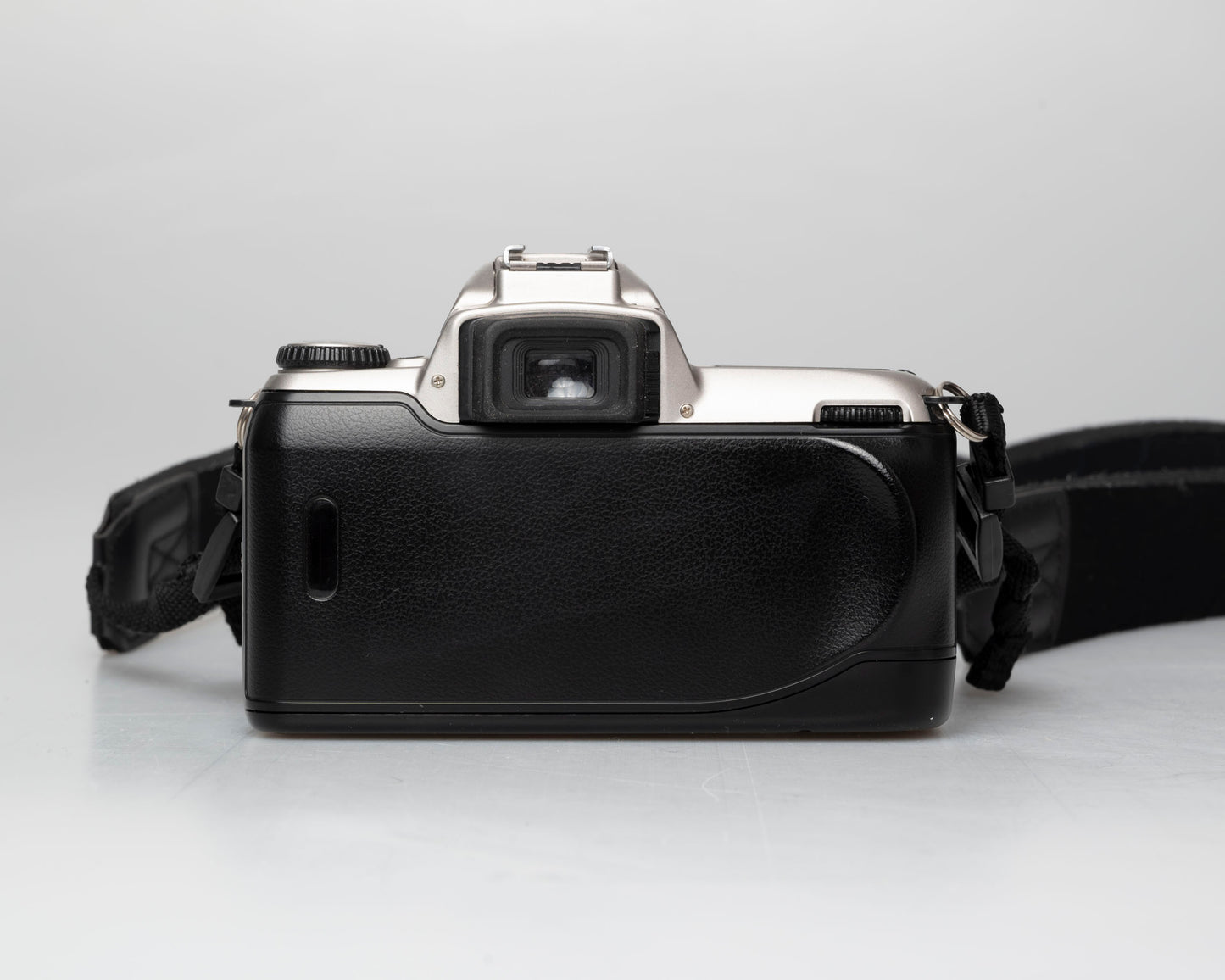 Nikon F65 (aka N65) 35mm film SLR w/ AF Nikkor 28-80mm lens (serial 2941044)