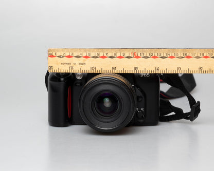 Nikon F65 reflex 35 mm avec objectif AF Nikkor 35-80 mm dans les boîtes d'origine (série 2155890)