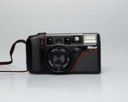 Nikon One Touch (L35AF3) 35mm camera w/ case (serial 3214857) | film🎞tested