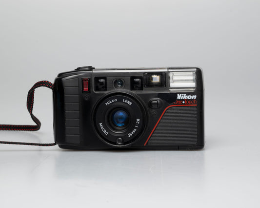 Appareil photo Nikon One Touch (L35AF3) 35 mm avec étui (série 3214857) 🎞 testé sur film 🎞