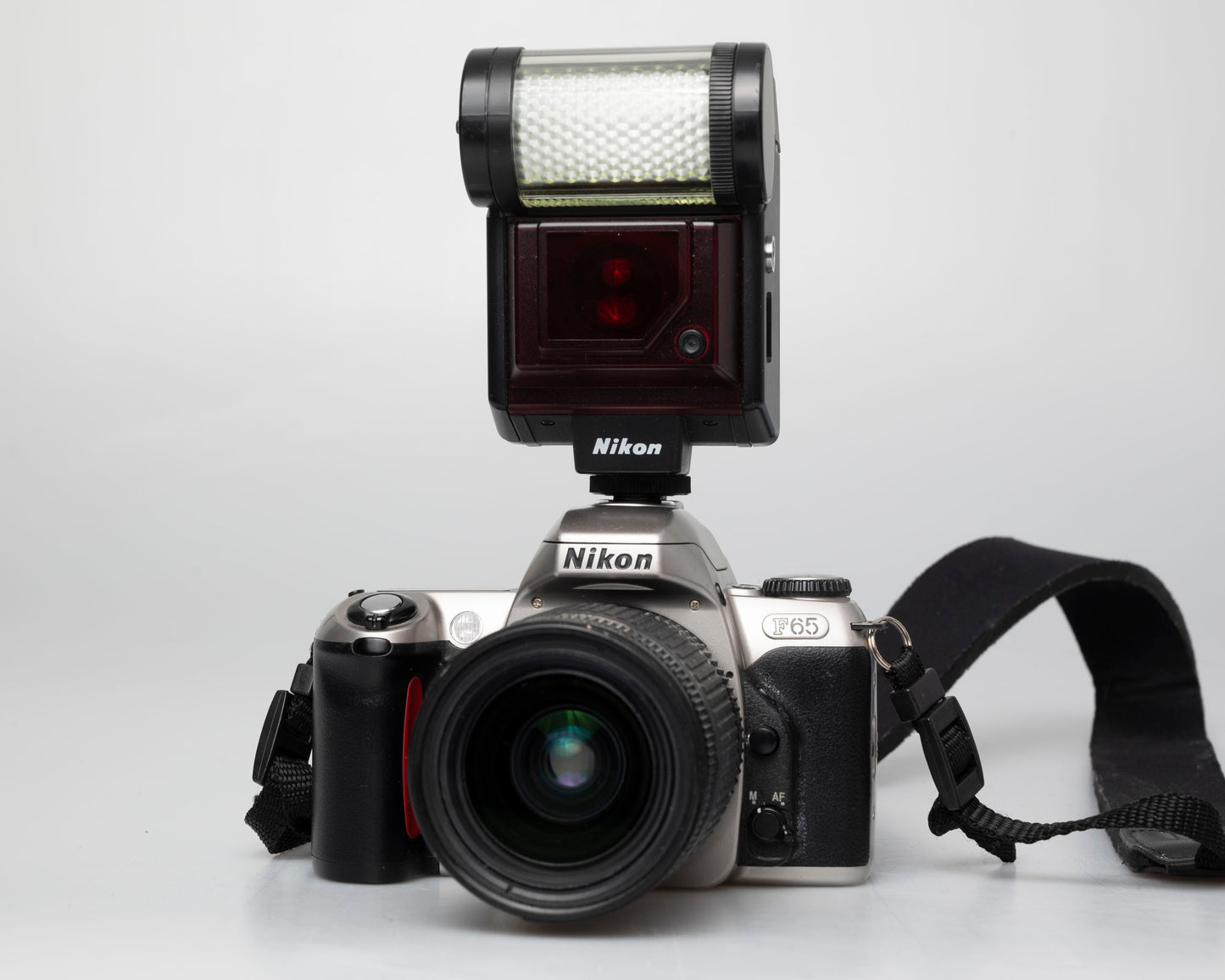 Flash Nikon SB-20 Speedlight avec étui