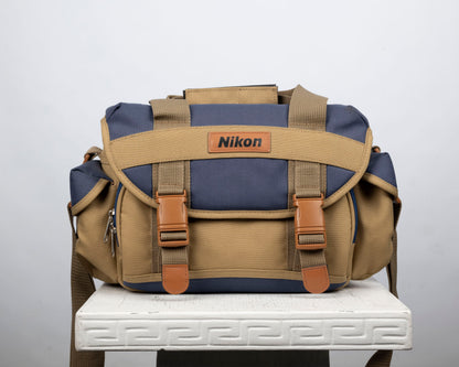 Sac photo Nikon beige et bleu de taille moyenne