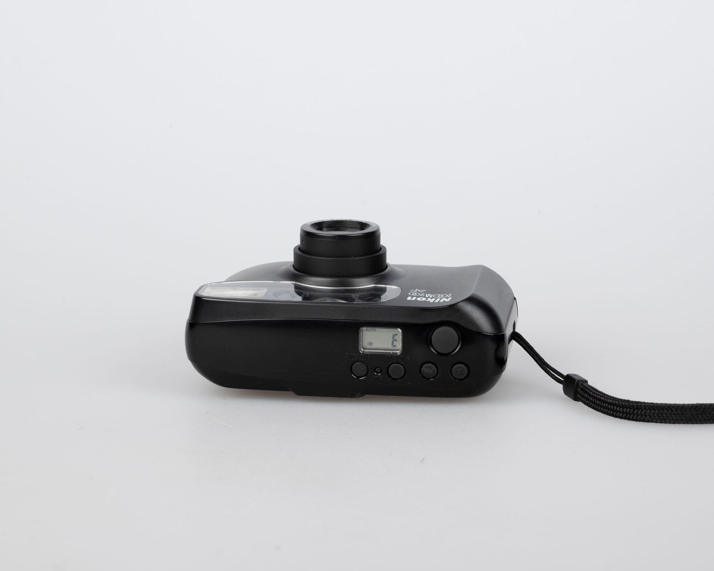 Nikon Zoom 200 AF 35mm camera (serial 6007454)