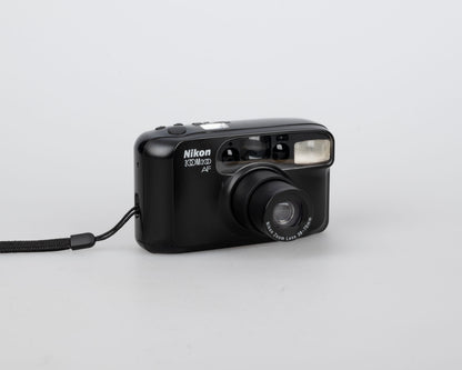 Nikon Zoom 200 AF 35mm camera (serial 6007454)