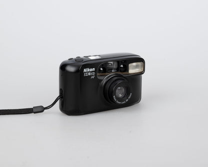 Nikon Zoom 200 AF 35mm camera (serial 6007454)