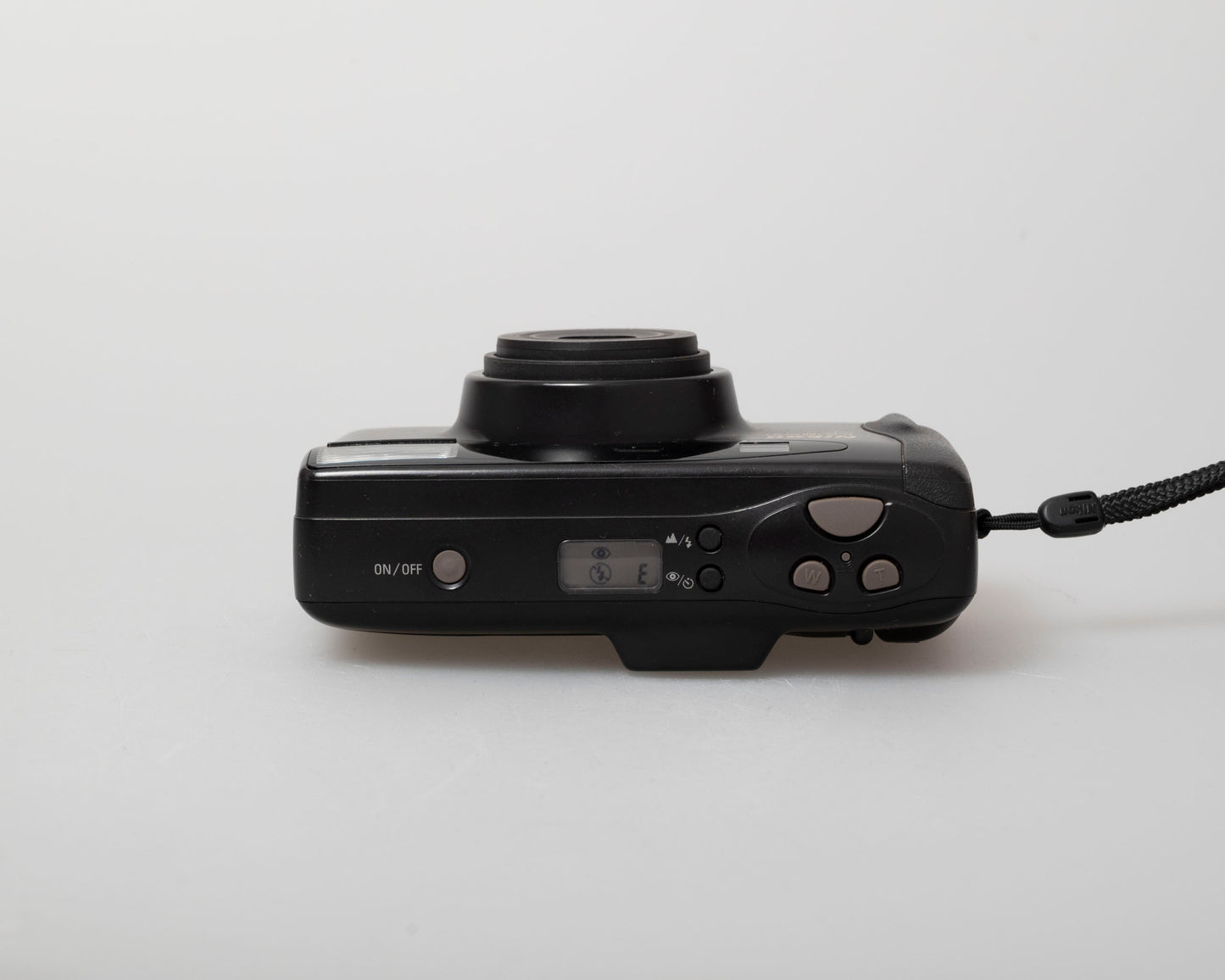 Appareil photo Nikon Zoom 500AF 35 mm avec étui (série 7037755)
