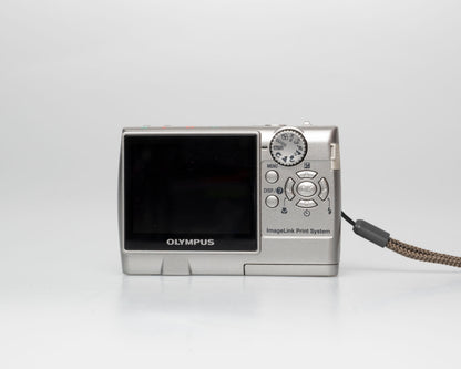 Olympus FE-140 6MP CCD sensor digicam w/ 512MB xD card (serial J69229231)