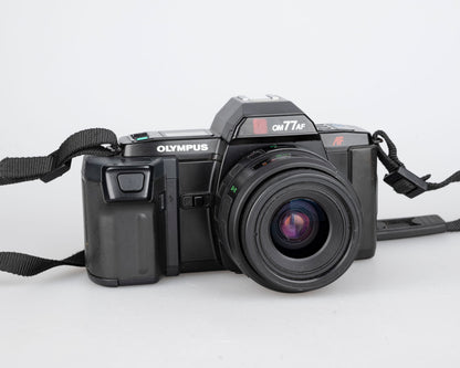 Olympus OM-77AF 35mm film SLR w/ 35-70mm compact zoom len (serial 2051092)