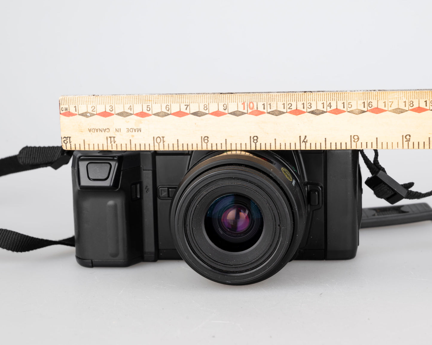 Olympus OM-77AF 35mm film SLR w/ 35-70mm compact zoom len (serial 2051092)
