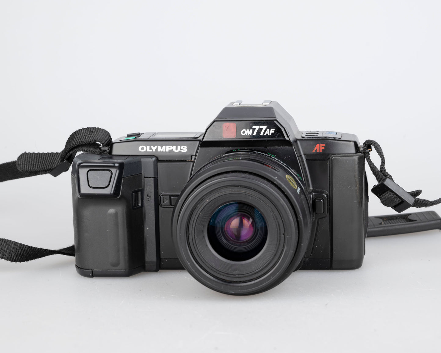 Olympus OM-77AF 35mm film SLR w/ 35-70mm compact zoom len (serial 2051092)