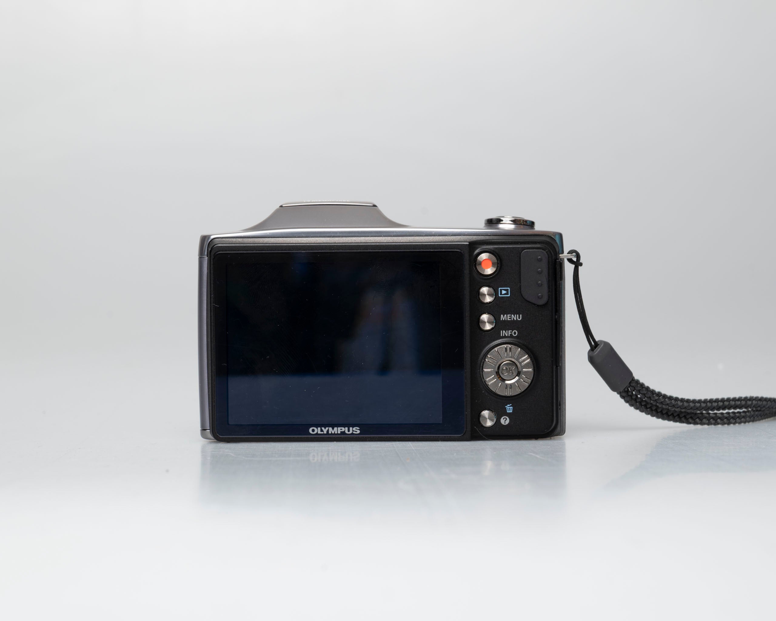 Olympus SZ-12 14MP digicam w/ 8GB SD card (serial JJ4239414) – New