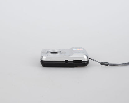 Olympus T-10 10MP CCD sensor digicam w/ 4GB SD card + box + manuals + CD + cable