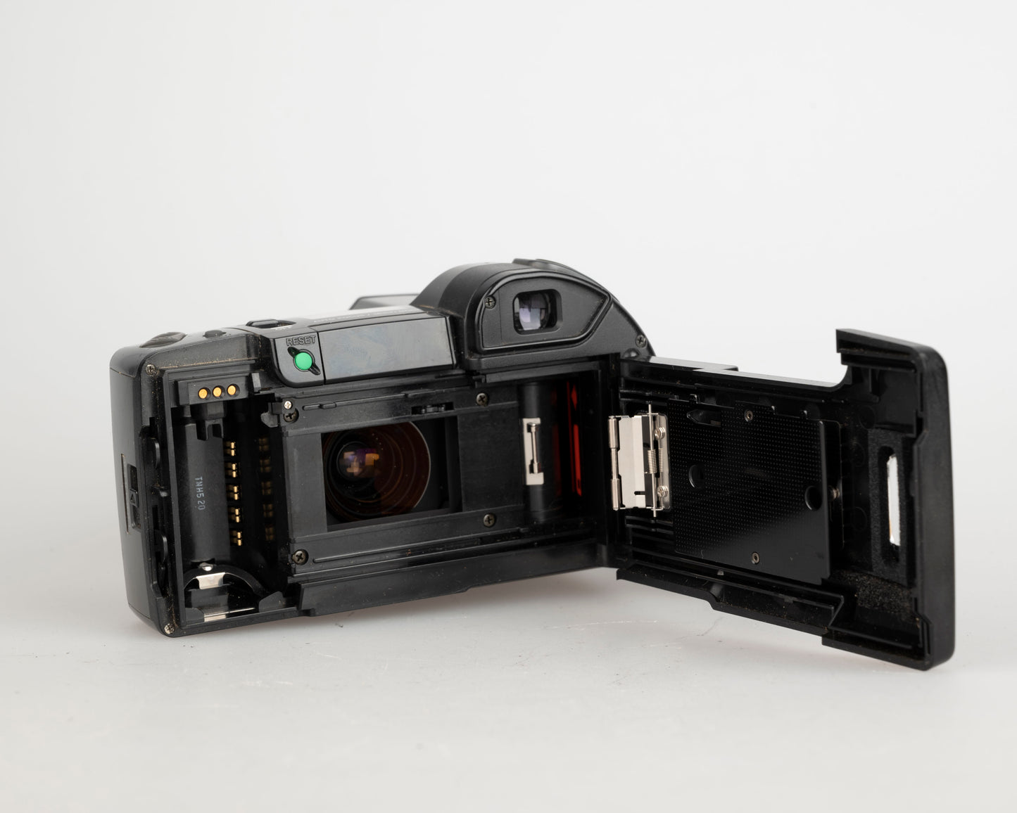 Olympus Infinity SuperZoom 300 35mm film camera (serial 1063558)
