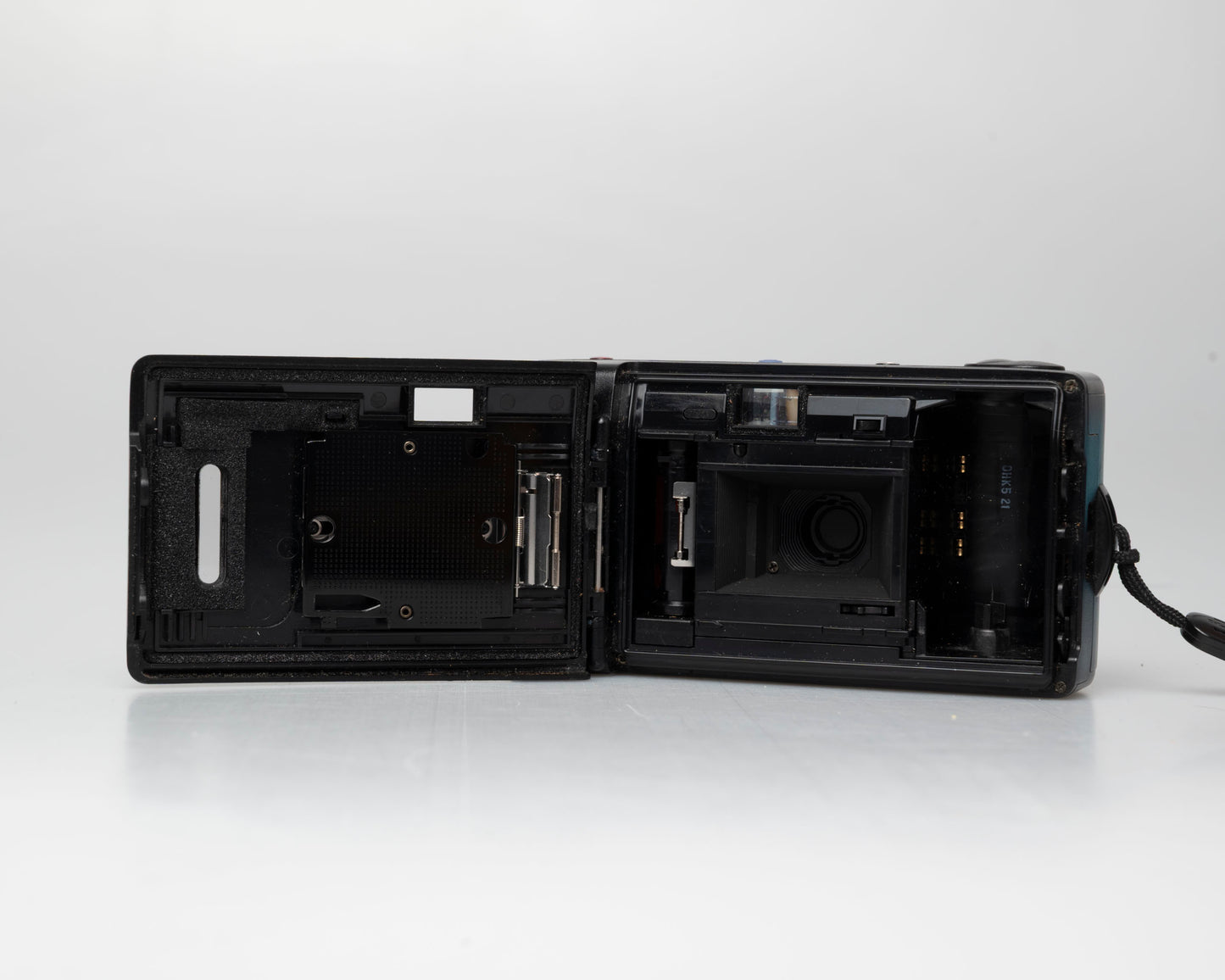 Olympus Infinity Jr 35mm film camera (serial 1741010)