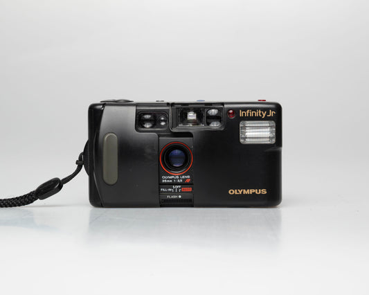 Appareil photo argentique Olympus Infinity Jr 35mm (numéro de série 1080133)