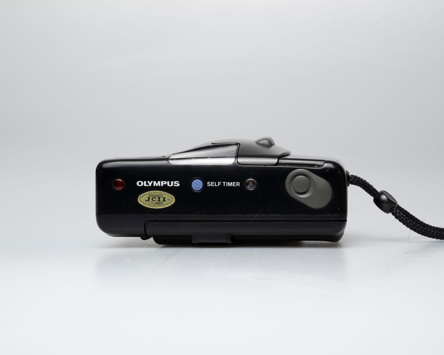 Olympus Infinity Jr Quartz Date 35mm film camera (serial 2496555)