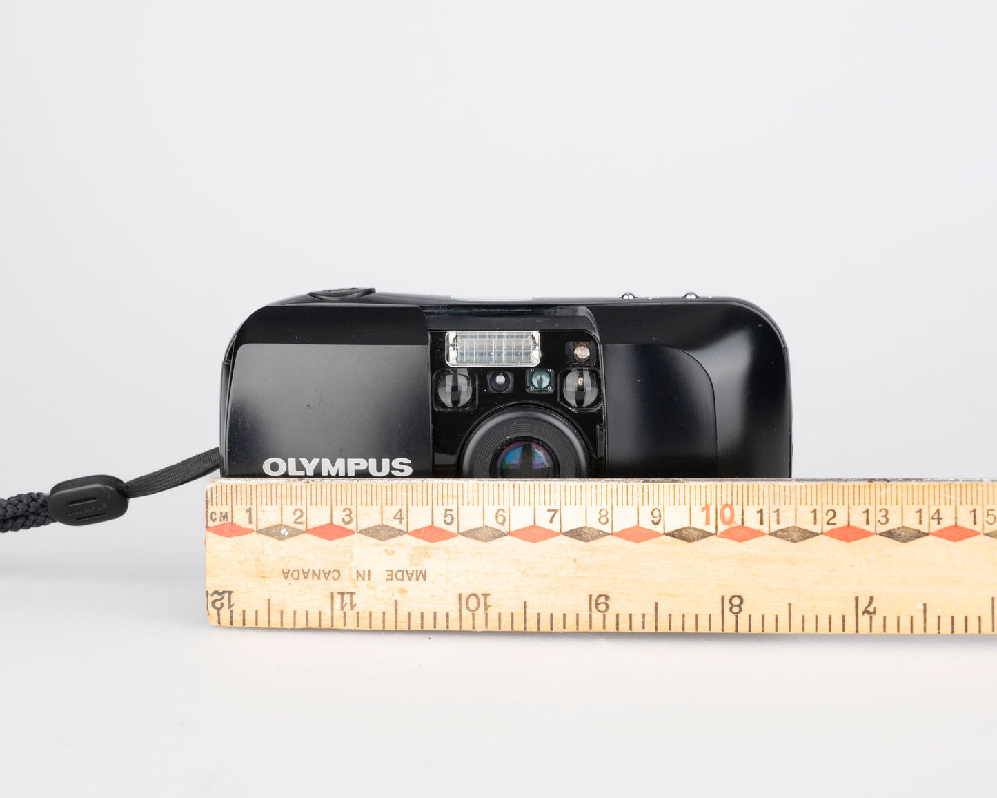 Olympus Infinity Stylus (aka mju-1) 35mm film camera w/ case (serial 1486449)