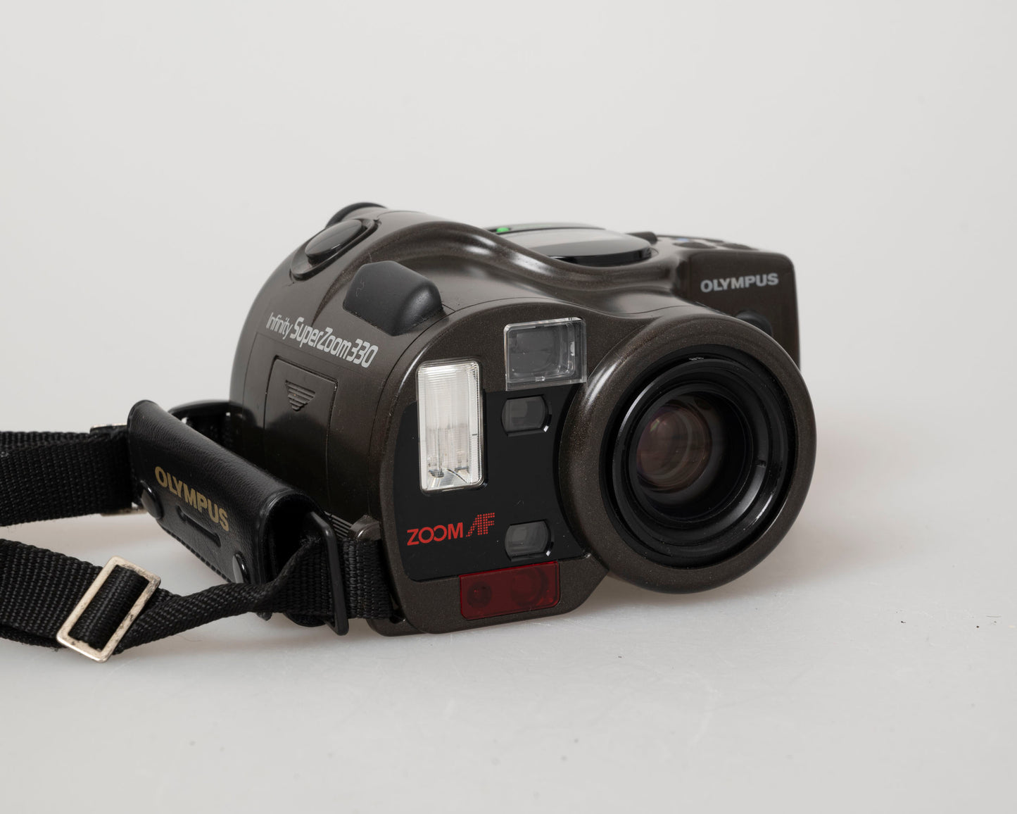 Olympus Infinity SuperZoom 330 35mm film camera (serial 1402739)