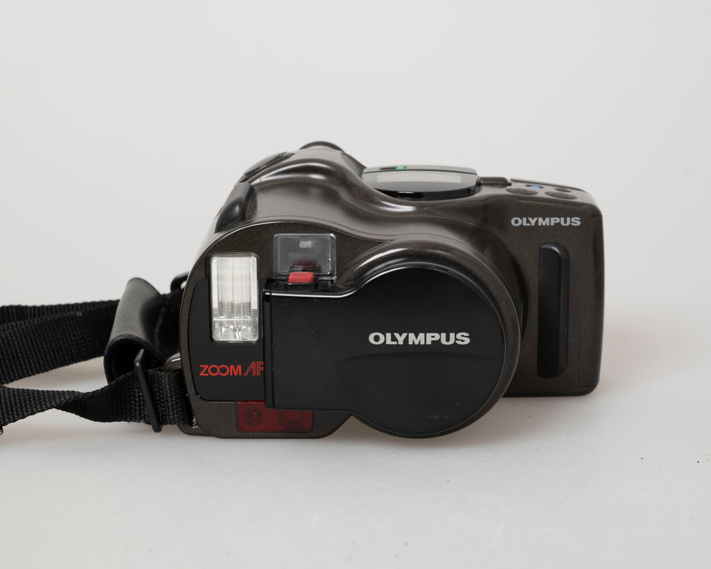 Olympus Infinity SuperZoom 330 35mm film camera (serial 1402739)