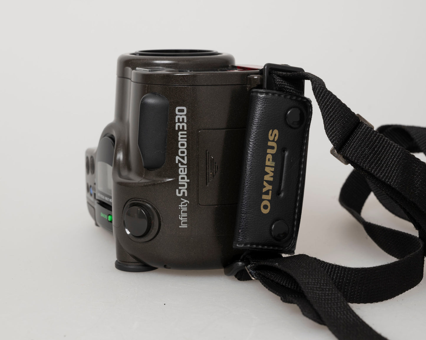 Olympus Infinity SuperZoom 330 35mm film camera (serial 1402739)