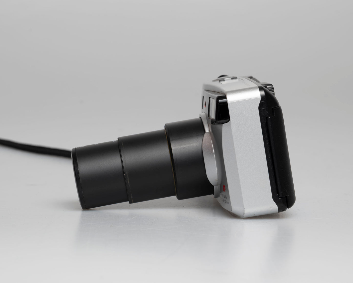 Olympus Infinity Accura Zoom 105R 35mm camera (serial 5029939)