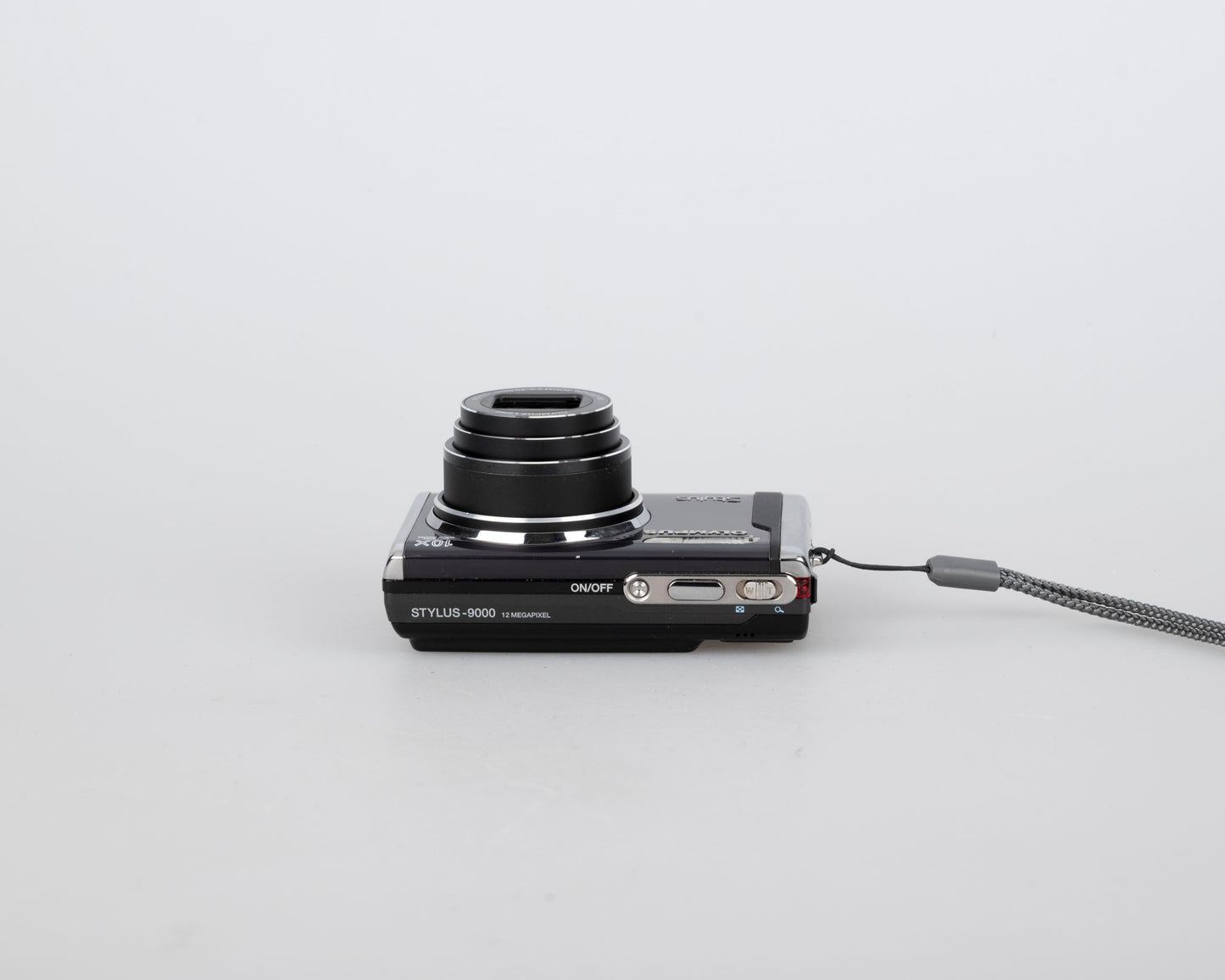 Appareil photo numérique à capteur CCD Olympus Stylus 9000 12MP avec chargeur + batterie + carte XD de 128 Mo