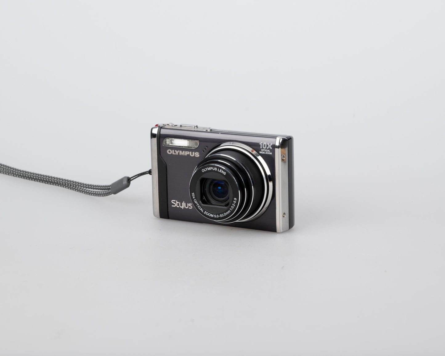 Appareil photo numérique à capteur CCD Olympus Stylus 9000 12MP avec chargeur + batterie + carte XD de 128 Mo