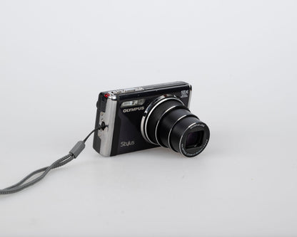 Appareil photo numérique à capteur CCD Olympus Stylus 9000 12MP avec chargeur + batterie + carte XD de 128 Mo