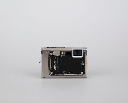 Olympus Stylus 1030 SW 10MP CCD sensor ruggedized digicam w/ charger + battery + 1GB XD card + original box + manuals