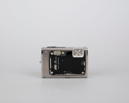 Olympus Stylus 1030 SW 10MP CCD sensor ruggedized digicam w/ charger + battery + 1GB XD card + original box + manuals